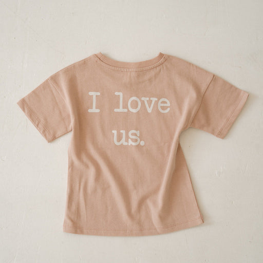 oversized matching mummy and me t-shirts set
new baby shower gift
I love us mama and mini slogan tshirt sets
matching family outfits
twinning t-shirts